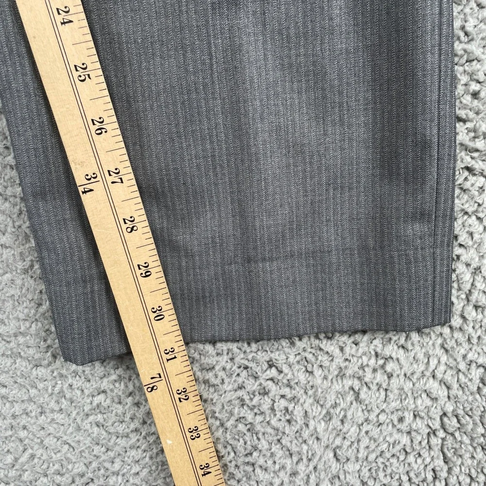 Vinci Suit Mens 40L Gray Pinstripe Two Button Notch Lapel Modern Business Formal